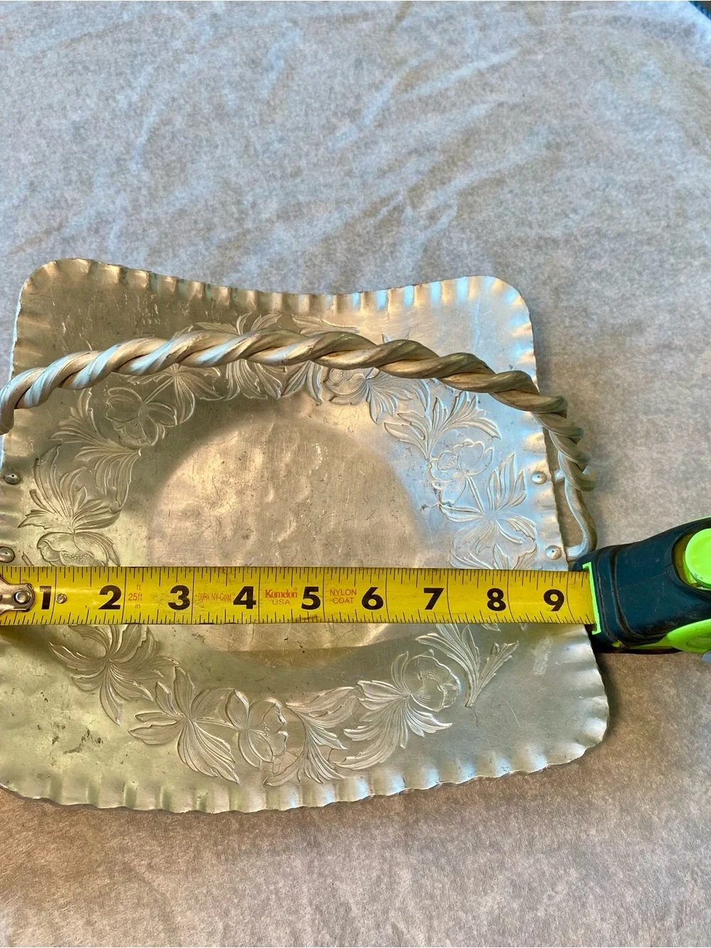 Hand forged Vintage Everlast Decorative Twisted-Handle Metal Basket - silver